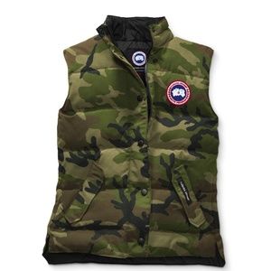 NWT Canada Goose Freestyle Camo Puffer Vest